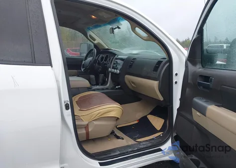 2010 Toyota Tundra Grade 5.7L V8 from USA, damaged, VIN 5TFUY5F11AX099735